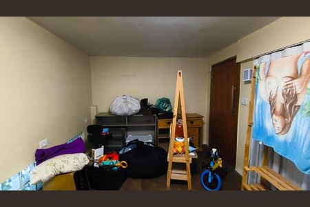 Casa à venda com 400m², 5 quartos e 4 vagas Casa à venda com 400m², 5 quartos e 4 vagasQuarto 5