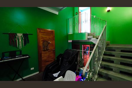 Casa à venda com 400m², 5 quartos e 4 vagas Casa à venda com 400m², 5 quartos e 4 vagasHall