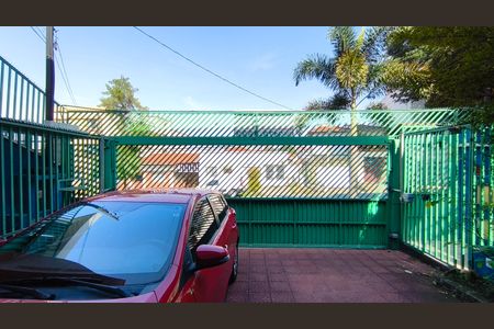 Casa à venda com 400m², 5 quartos e 4 vagas Casa à venda com 400m², 5 quartos e 4 vagasGaragem