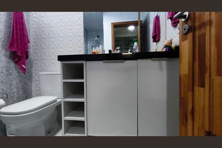 Casa à venda com 400m², 5 quartos e 4 vagas Casa à venda com 400m², 5 quartos e 4 vagasBanheiro 1