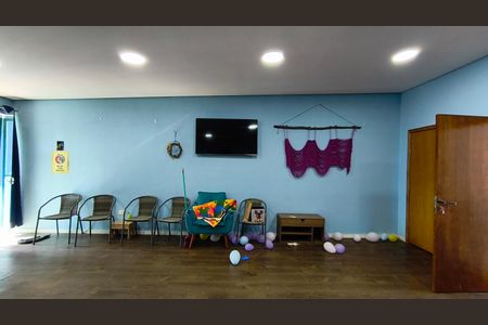 Casa à venda com 400m², 5 quartos e 4 vagas Casa à venda com 400m², 5 quartos e 4 vagasSalão de Festas