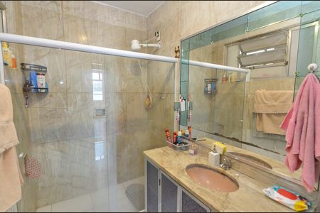 Apartamento à venda com 93m², 3 quartos e 1 vaga Apartamento à venda com 93m², 3 quartos e 1 vagaBanheiro Social