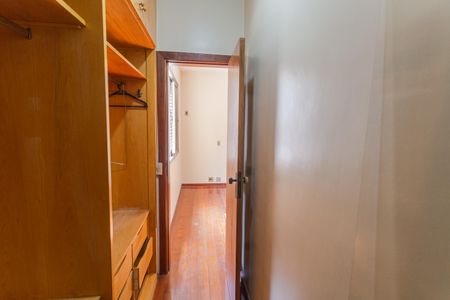 Apartamento à venda com 109m², 3 quartos e 2 vagas Apartamento à venda com 109m², 3 quartos e 2 vagasCloset da Suíte