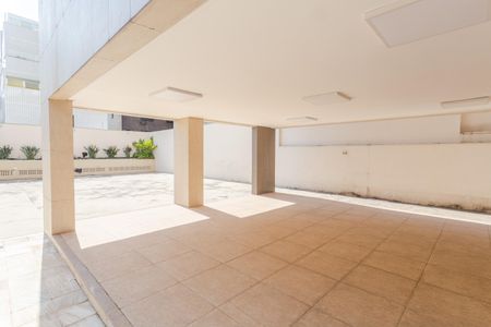 Apartamento à venda com 109m², 3 quartos e 2 vagas Apartamento à venda com 109m², 3 quartos e 2 vagasÁrea comum - Salão de festas