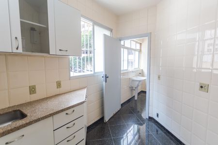 Apartamento à venda com 109m², 3 quartos e 2 vagas Apartamento à venda com 109m², 3 quartos e 2 vagasCozinha