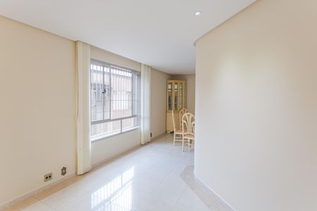 Apartamento à venda com 109m², 3 quartos e 2 vagas Apartamento à venda com 109m², 3 quartos e 2 vagasSala