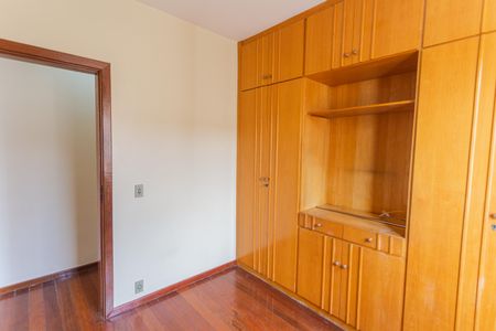 Apartamento à venda com 109m², 3 quartos e 2 vagas Apartamento à venda com 109m², 3 quartos e 2 vagasQuarto 3