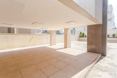 Apartamento à venda com 109m², 3 quartos e 2 vagas Apartamento à venda com 109m², 3 quartos e 2 vagasÁrea comum - Salão de festas