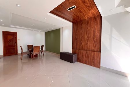 Sala  de apartamento para alugar com 2 quartos, 110m² em Copacabana, Rio de Janeiro