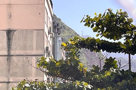 Vista da sala  de apartamento para alugar com 2 quartos, 110m² em Copacabana, Rio de Janeiro