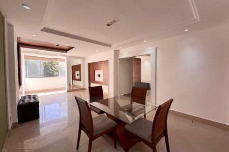 Sala  de apartamento para alugar com 2 quartos, 110m² em Copacabana, Rio de Janeiro