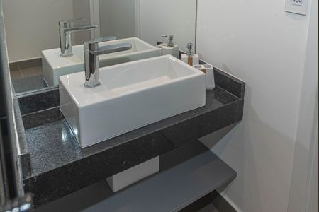 Studio para alugar com 25m², 1 quarto e sem vaga Studio para alugar com 25m², 1 quarto e sem vagaBanheiro