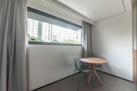 Studio para alugar com 25m², 1 quarto e sem vaga Studio para alugar com 25m², 1 quarto e sem vagaQuarto