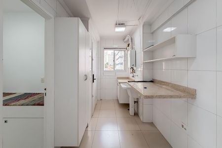 Apartamento para alugar com 166m², 3 quartos e 3 vagas Apartamento para alugar com 166m², 3 quartos e 3 vagasÁrea de Serviço