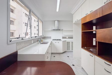 Apartamento para alugar com 166m², 3 quartos e 3 vagas Apartamento para alugar com 166m², 3 quartos e 3 vagasCozinha
