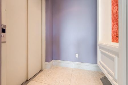 Apartamento para alugar com 166m², 3 quartos e 3 vagas Apartamento para alugar com 166m², 3 quartos e 3 vagasHall Privativo