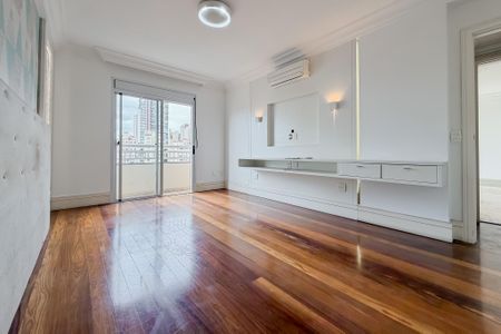 Apartamento para alugar com 166m², 3 quartos e 3 vagas Apartamento para alugar com 166m², 3 quartos e 3 vagasSuíte 2