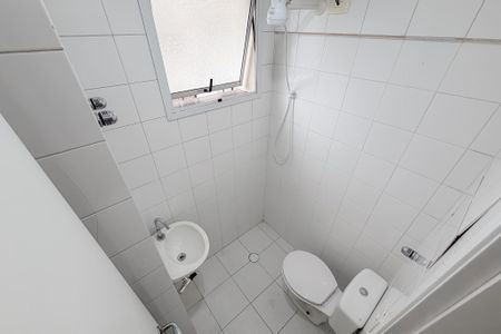 Apartamento para alugar com 166m², 3 quartos e 3 vagas Apartamento para alugar com 166m², 3 quartos e 3 vagasBanheiro de Serviço