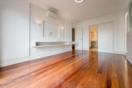 Apartamento para alugar com 166m², 3 quartos e 3 vagas Apartamento para alugar com 166m², 3 quartos e 3 vagasSuíte 2