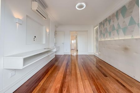 Apartamento para alugar com 166m², 3 quartos e 3 vagas Apartamento para alugar com 166m², 3 quartos e 3 vagasSuíte 2