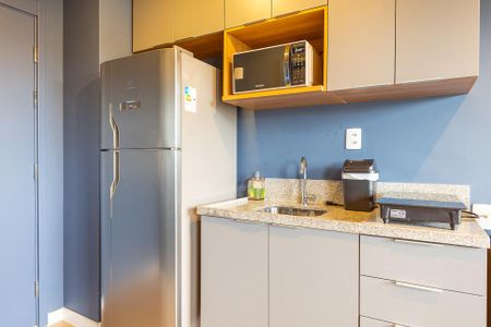 Cozinha de kitnet/studio à venda com 1 quarto, 28m² em Moema, São Paulo