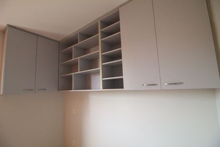 Apartamento para alugar com 100m², 3 quartos e 2 vagas Apartamento para alugar com 100m², 3 quartos e 2 vagasQuarto 02 - Armários
