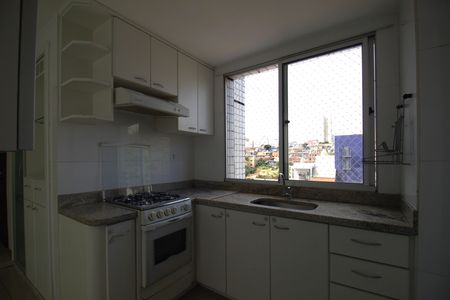 Apartamento para alugar com 100m², 3 quartos e 2 vagas Apartamento para alugar com 100m², 3 quartos e 2 vagasCozinha