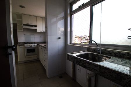 Apartamento para alugar com 100m², 3 quartos e 2 vagas Apartamento para alugar com 100m², 3 quartos e 2 vagasÁrea de Serviço