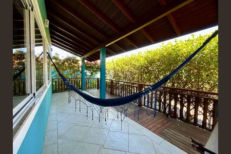 Casa para alugar com 330m², 4 quartos e 4 vagas Casa para alugar com 330m², 4 quartos e 4 vagasVaranda da Sala
