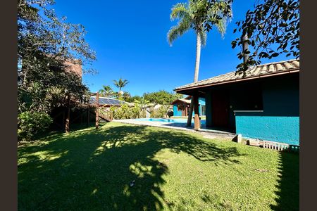 Casa para alugar com 330m², 4 quartos e 4 vagas Casa para alugar com 330m², 4 quartos e 4 vagasJardim