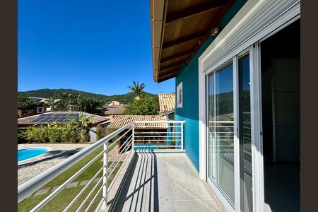 Casa para alugar com 330m², 4 quartos e 4 vagas Casa para alugar com 330m², 4 quartos e 4 vagasSuíte 2