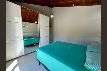 Casa para alugar com 330m², 4 quartos e 4 vagas Casa para alugar com 330m², 4 quartos e 4 vagasSuíte 2