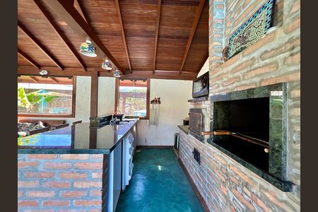 Casa para alugar com 330m², 4 quartos e 4 vagas Casa para alugar com 330m², 4 quartos e 4 vagasChurrasqueira