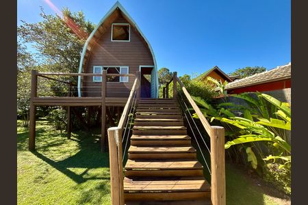 Casa para alugar com 330m², 4 quartos e 4 vagas Casa para alugar com 330m², 4 quartos e 4 vagasCabana