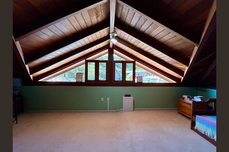 Casa para alugar com 330m², 4 quartos e 4 vagas Casa para alugar com 330m², 4 quartos e 4 vagasQuarto 1