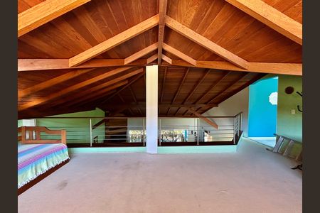 Casa para alugar com 330m², 4 quartos e 4 vagas Casa para alugar com 330m², 4 quartos e 4 vagasQuarto 1