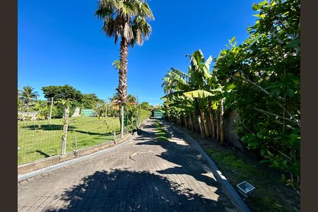 Casa para alugar com 330m², 4 quartos e 4 vagas Casa para alugar com 330m², 4 quartos e 4 vagasFachada