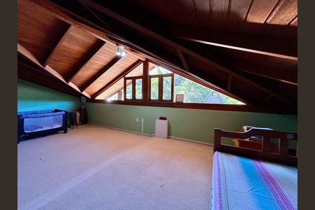 Casa para alugar com 330m², 4 quartos e 4 vagas Casa para alugar com 330m², 4 quartos e 4 vagasQuarto 1