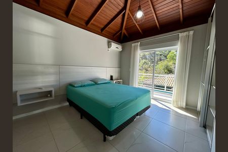 Casa para alugar com 330m², 4 quartos e 4 vagas Casa para alugar com 330m², 4 quartos e 4 vagasSuíte 2