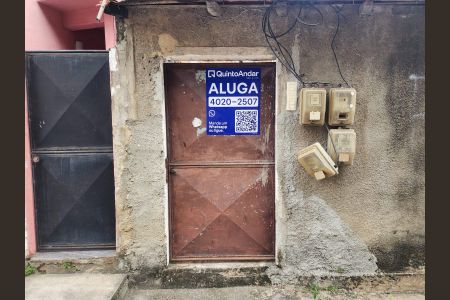 Casa para alugar com 70m², 2 quartos e sem vaga Casa para alugar com 70m², 2 quartos e sem vagaFachada