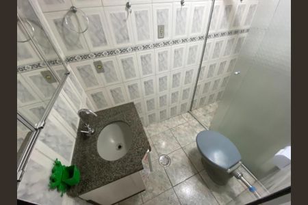 Banheiro de apartamento à venda com 1 quarto, 47m² em Vila Bonilha, São Paulo