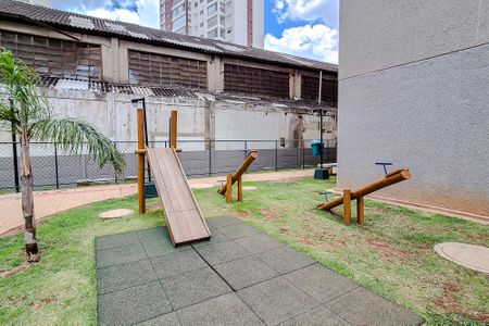 Apartamento à venda com 43m², 2 quartos e 2 vagas Apartamento à venda com 43m², 2 quartos e 2 vagasÁrea comum - Playground