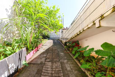Garagem de casa à venda com 2 quartos, 150m² em Jardim Tres Irmaos, Taboão da Serra
