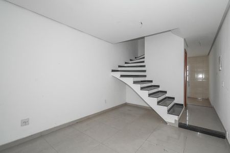Sala de casa à venda com 3 quartos, 140m² em Jardim Dona Leopoldina, Porto Alegre