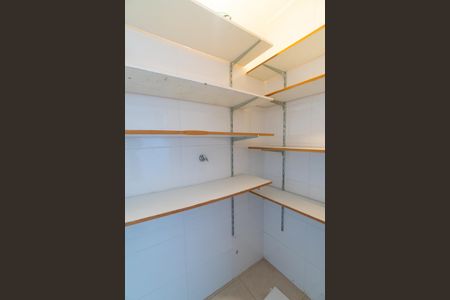Apartamento para alugar com 76m², 2 quartos e 1 vaga Apartamento para alugar com 76m², 2 quartos e 1 vagaDespensa