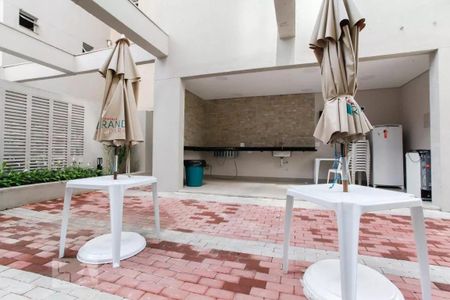 Apartamento para alugar com 76m², 2 quartos e 1 vaga Apartamento para alugar com 76m², 2 quartos e 1 vagaÁrea comum - Churrasqueira
