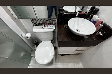 Apartamento para alugar com 67m², 3 quartos e 1 vaga Apartamento para alugar com 67m², 3 quartos e 1 vagaBanheiro da Suíte