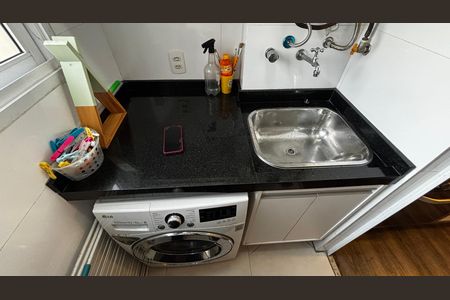 Apartamento para alugar com 67m², 3 quartos e 1 vaga Apartamento para alugar com 67m², 3 quartos e 1 vagaCozinha e Área de Serviço
