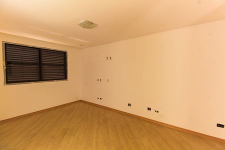 Apartamento para alugar com 298m², 4 quartos e 5 vagas Apartamento para alugar com 298m², 4 quartos e 5 vagasQuarto 3 - Suíte