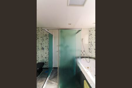 Apartamento para alugar com 298m², 4 quartos e 5 vagas Apartamento para alugar com 298m², 4 quartos e 5 vagasBanheiro da Suíte 4